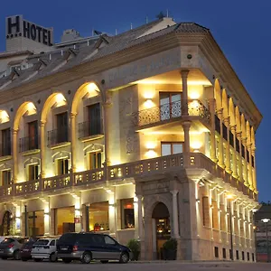Hotel Campos De